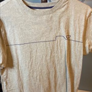 Vineyard Vines T-shirt
